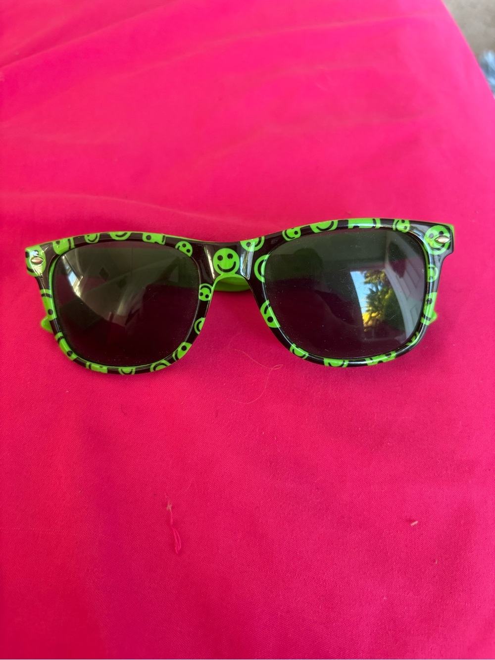 Kids Neon Green Smile Face Sunglasses